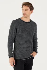 AC&Co / Altınyıldız Classics Men's Black-gray Recycle Standard Fit Regular Cut Crew Neck Knitwear Sweater