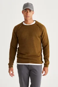 AC&Co / Altınyıldız Classics Men's Khaki Standard Fit Regular Cut Crew Neck Ruffled Soft Textured Knitwear Sweater