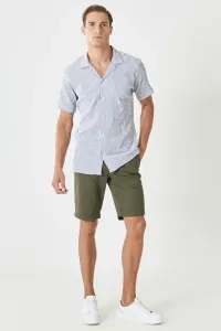 AC&Co / Altınyıldız Classics Men's White-navy Blue Comfort Fit Comfy Cut Monocollar See-through Striped Shirt