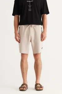 AC&Co / Altınyıldız Classics Men's Beige Standard Fit Normal Cut, Comfortable Shorts with Pocket