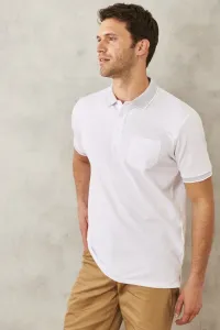 ALTINYILDIZ CLASSICS Pánska bavlnená tkanina odolná proti zmršťovaniu Regular Fit Pohodlný strih Biele polo golierové tričko s vreckami #9533003