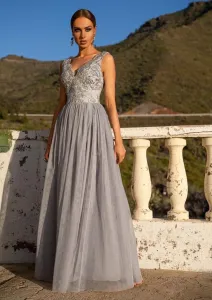 Sivé dlhé spoločenské šaty Chiara #1550880
