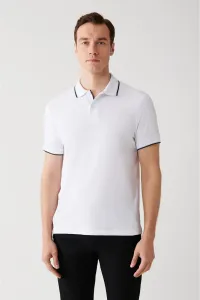 Avva Men's White 100% Cotton Jacquard Regular Fit 2 Button Polo Collar T-shirt