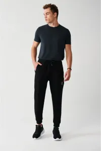 Avva Men's Black Breathable Regular Fit Jogger Sweatpants