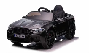 Elektrické autíčko BMW M5 24V, čierne, Mäkké EVA kolesá, Motory: 2x 24V, Kapacita batérií 24V, LED Svetlá, 2,4 GHz diaľkové ovládanie, MP3 Prehrávač, Mäkké PU sedadlo, ORIGINÁL licencia