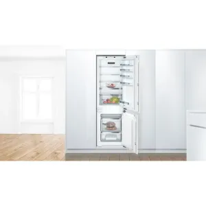 Vstavaná kombinovaná chladnička Bosch KIS86ADD0
