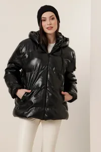 Autor: Saygı Kožená bunda s vnútornou podšívkou s kapucňou a čiernymi vreckami