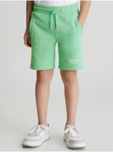 Svetlo zelené chlapčenské teplákové kraťasy Calvin Klein Jeans #4983260