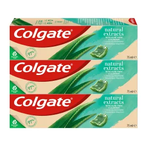 Colgate Zubná pasta s prírodnými extraktmi Natura l s Aloe Vera 3 x 75 ml