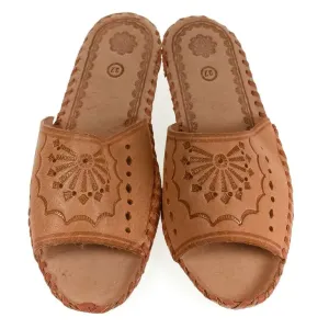 Dámske hnedé kožené papuče HANDMADE GORAL #8991711