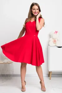 Červené krátke šaty s áčkovou sukňou Veľkosť: M