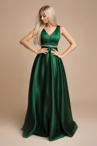 Smaragdové spoločenské šaty s kamienkami Veľkosť: M