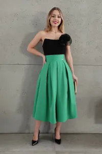 Zelená áčková midi sukňa Veľkosť: 4XL
