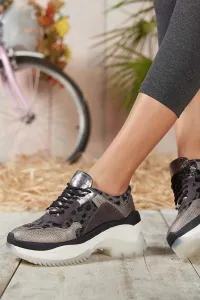 DARK SEER Gray Women's Sneakers