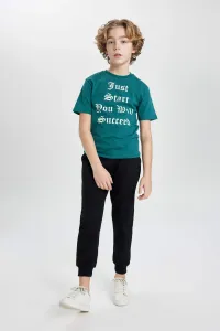 DEFACTO Boy Slogan Printed Short Sleeve T-Shirt Sweatpants 2 Piece Set