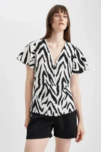 DEFACTO V Neck Fitted Short Sleeve Blouse