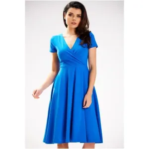 Dámske modré midi šaty s obálkovým výstrihom