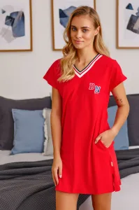 Dámska športová nočná košeľa Doctor Nap TM.5118 Červená S