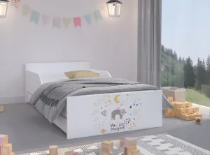 Kvalitná detská posteľ s mačičkou a hviezdami 180 x 90 cm