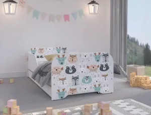 Moderná detská posteľ 140 x 70 cm s lesnými zvieratkami