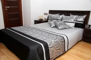 Luxusný prehoz na posteľ čierno strieborno šedý Šírka: 170 cm | Dĺžka: 210 cm