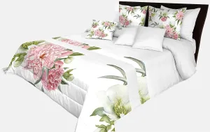 Prehoz na posteľ v bielej farbe s potlačou veľkej ružovej kvetiny a zelených listov Šírka: 170 cm | Dĺžka: 210 cm