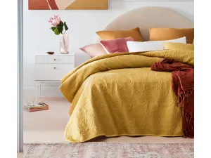 Žltý jednofarebný prešívaný prehoz na posteľ 200 x 220 cm