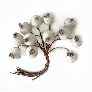 3D ozdobné vetvičky bielych bobúľ (vianočná dekorácia) #4540435