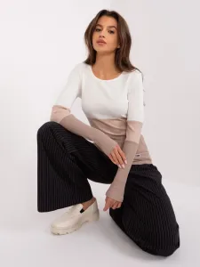 Biele tričká Fashionhunters