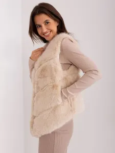Beige fur vest with pockets