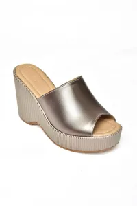 Fox Shoes Women's Platinum Wedge Heels Slippers