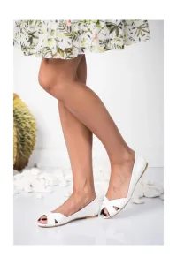 Fox Shoes White Women's Sandals #8087495