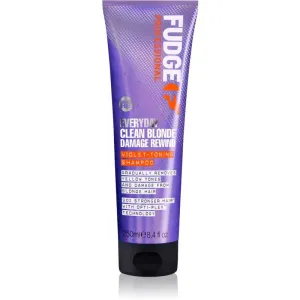 Fudge Professional Clean Blonde Damage Rewind Everyday Violet-Toning Shampoo tónovací šampon pre neutralizáciu žltých tónov 250 ml