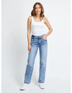 Voľné džínsy so stredným vzrastom