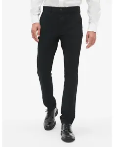 Nohavice moderné khaki v slim fit strihu GapFlex