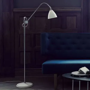 Stojacie lampy GUBI