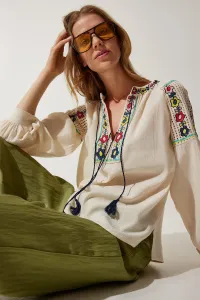 Happiness İstanbul Women's Cream Floral Embroidered Linen Blouse