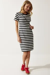 Happiness İstanbul Women's Black and White Crew Neck Striped Knitted Dress