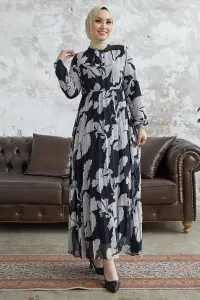 InStyle Elya Kvetinové šifónové šaty s opáskovaným výstrihom - čierne