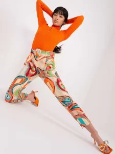 Béžové dámske nohavice s farebným vzorom a opaskom - S