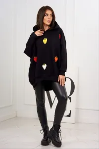 Insulated sweatshirt with a black strawberry motif
