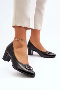 Black low-heeled Aeliris pumps with embellishment