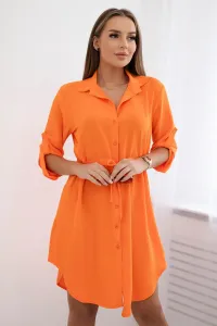 Dress with buttons and binding at the waist in orange color