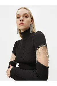 Koton Crop T-Shirt Long Sleeve With Window And Metal Accessories - Handmade Collection