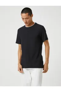 Koton Basic Woven T-shirt with a Crew Neck Short Sleeves, Slim Fit