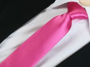 Cyklámenová kravata