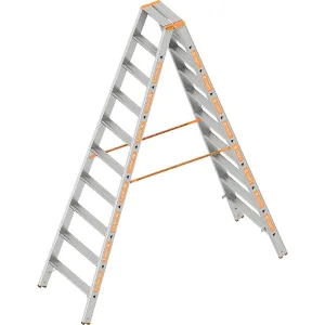 Stojaci rebrík so stupňami Layher