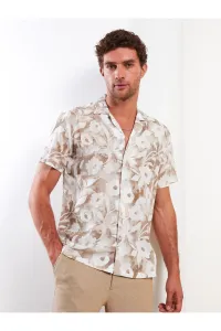 LC Waikiki A comfy fit. Resort Collar Patterned Short-Sleeved Men's Shirt
