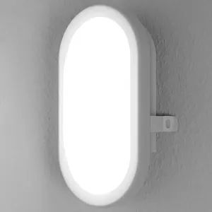LEDVANCE Bulkhead nástenné LED svietidlo 11W biela