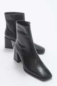 LuviShoes Loren Black Patterned Women's Boots